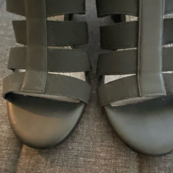 Coach and Four Black Band Open Toe Faux Leather Casual Office Heel Shoe-Sz-7.5 - Picture 4 of 15